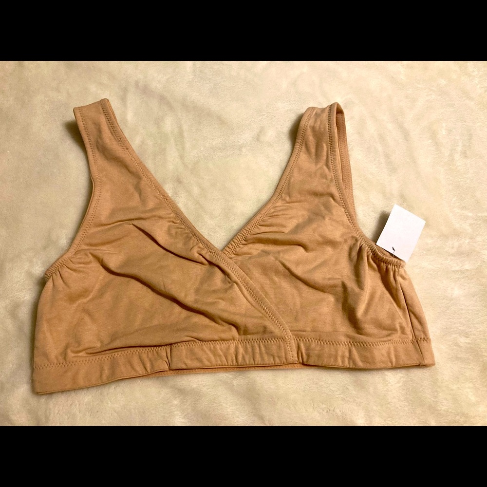 NWT Motherhood Maternity, wrap bra for nursing and maternity. Medium in nude.